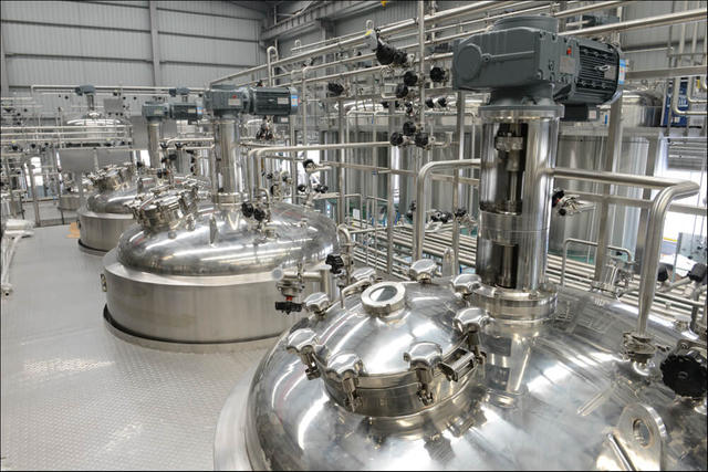 A customer case of condiment production equipment extraction tank